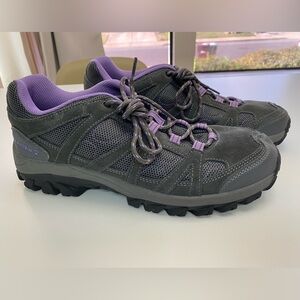 Bearpaw Women's Olympus Gray and Purple Hiking Shoes size 11 EUC